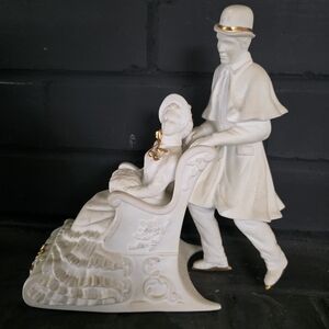 Lenox A Winter's Romance Music Box" or "Lenox Winters Romance Sleigh Ride Music